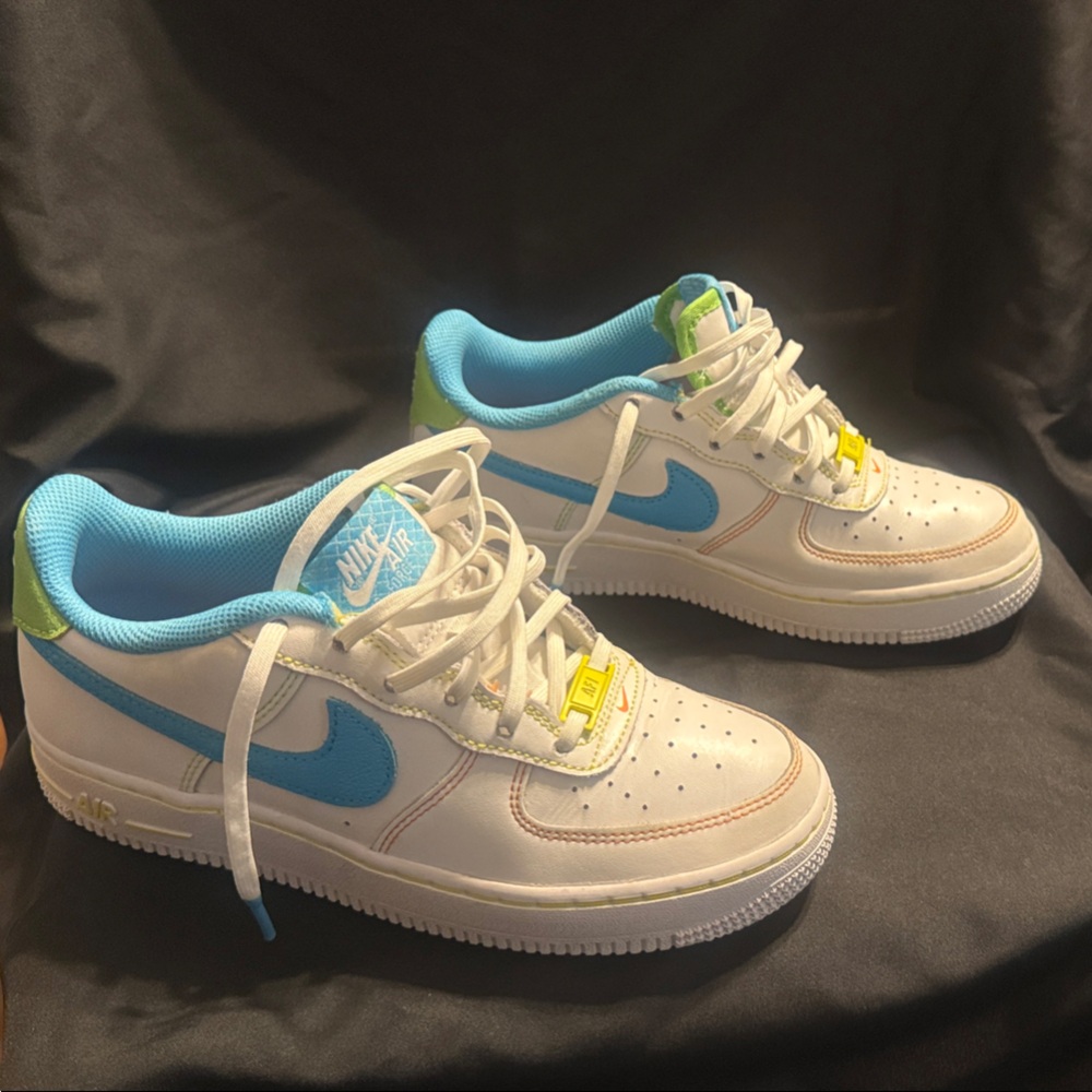 Nike Kids Sneakers in White with Blue and Green Highlights. Clean. Like new.